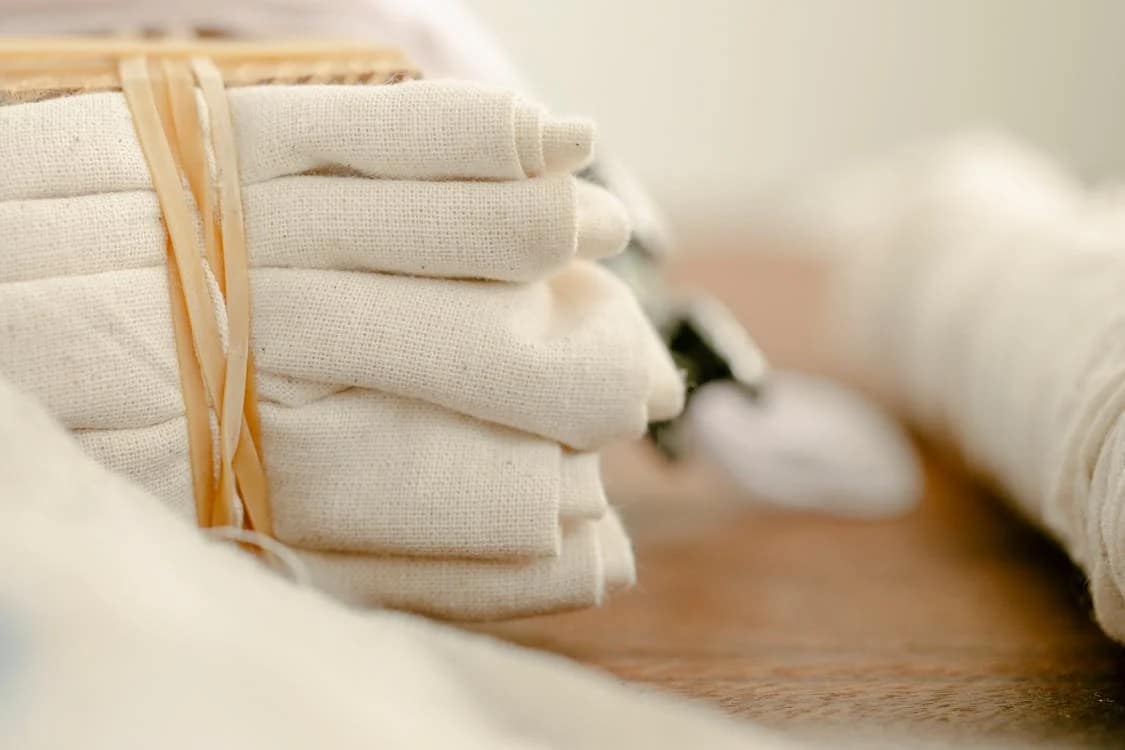 Jak prać len? Jak uniknąć zagnieceń