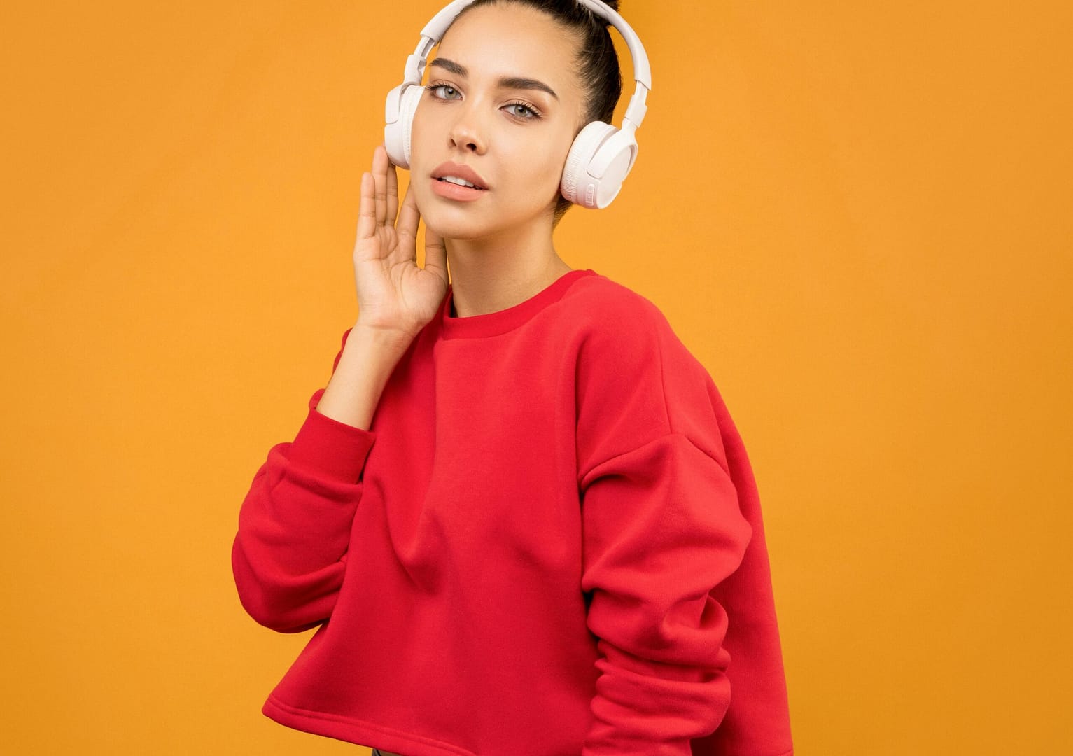 Jaki kolor pasuje do czerwonego? Poradnik